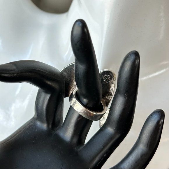 House of Harlow 1960 Triple Arrowhead & Pave Crystal Statement Ring Black Silver - Picture 6 of 16